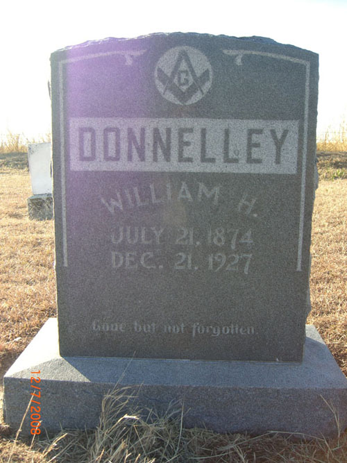 Photo of W. H. Donnelley tombstone